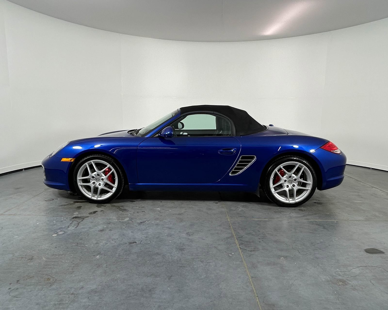 Used 2009 Porsche Boxster S RWD image 2