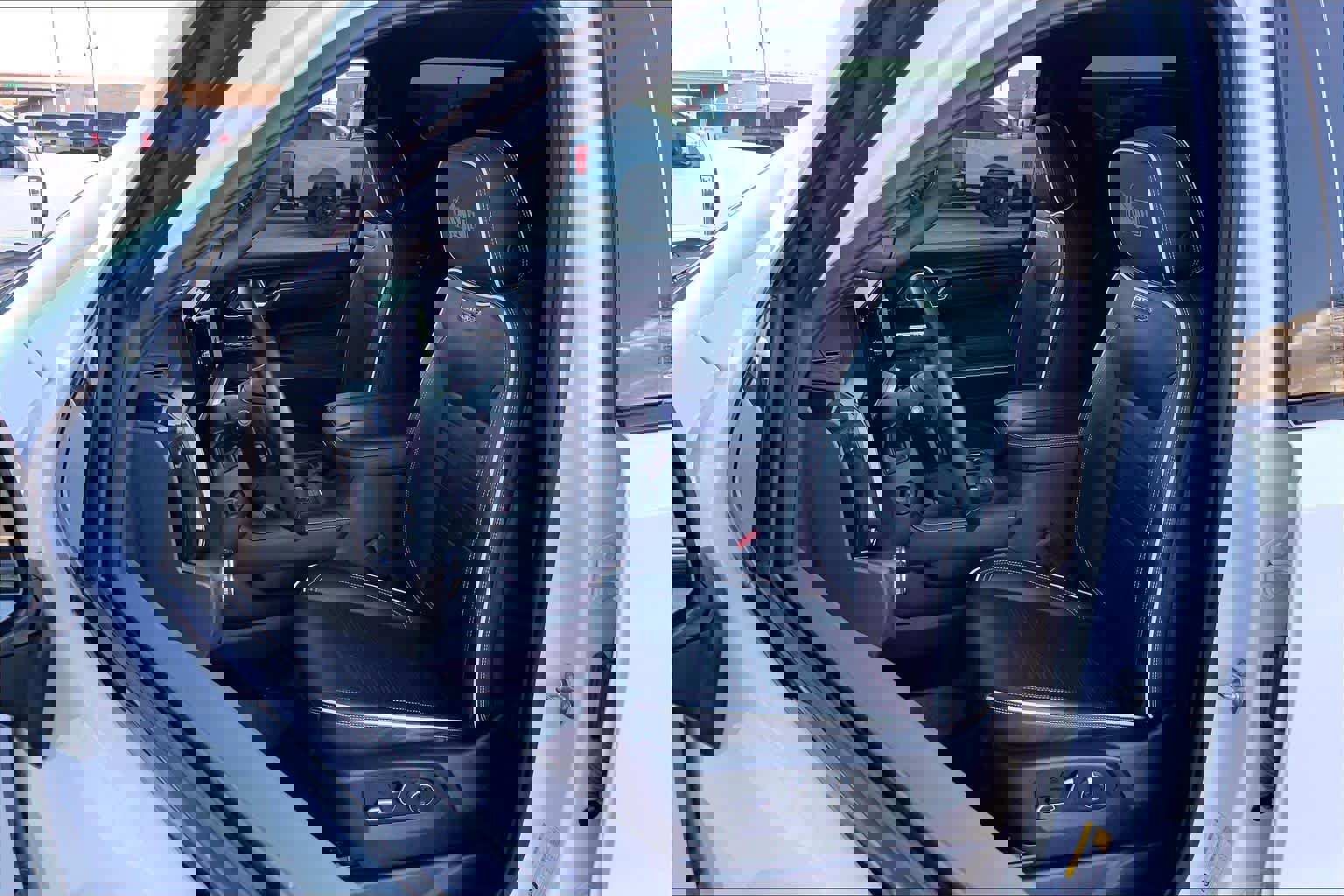 Used 2024 GMC Sierra 1500 AT4X w/ AT4X AEV Edition image 8