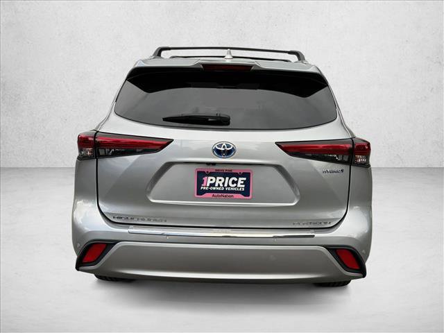 Certified 2020 Toyota Highlander Platinum AWD/4WD image 6