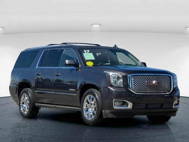 Used 2017 GMC Yukon XL Denali w/ Open Road Package AWD/4WD image 9