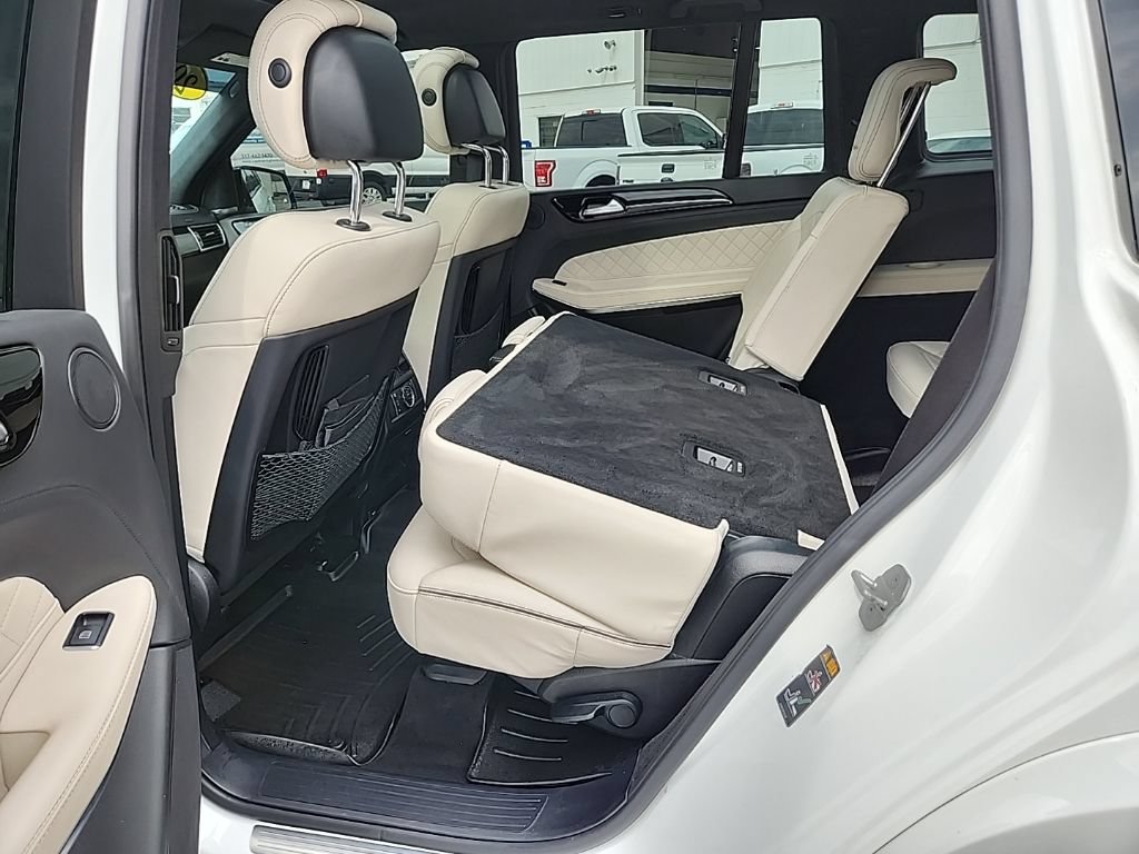 Used 2018 Mercedes-Benz GLS 550 4MATIC image 35
