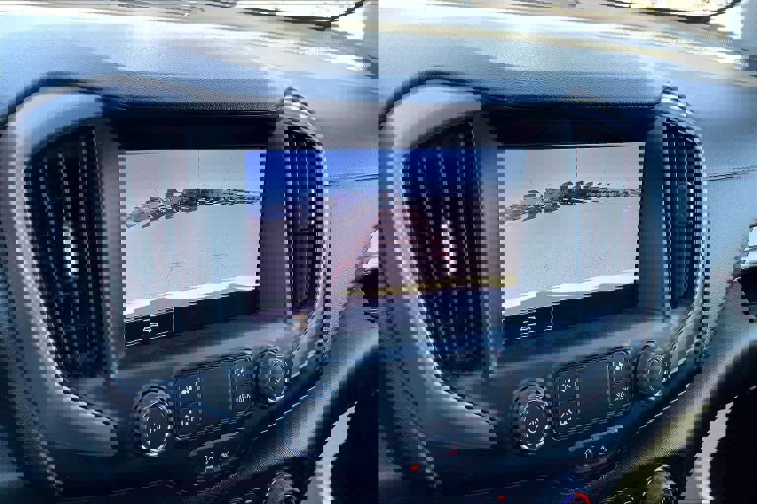 Used 2024 GMC Terrain AT4 image 27