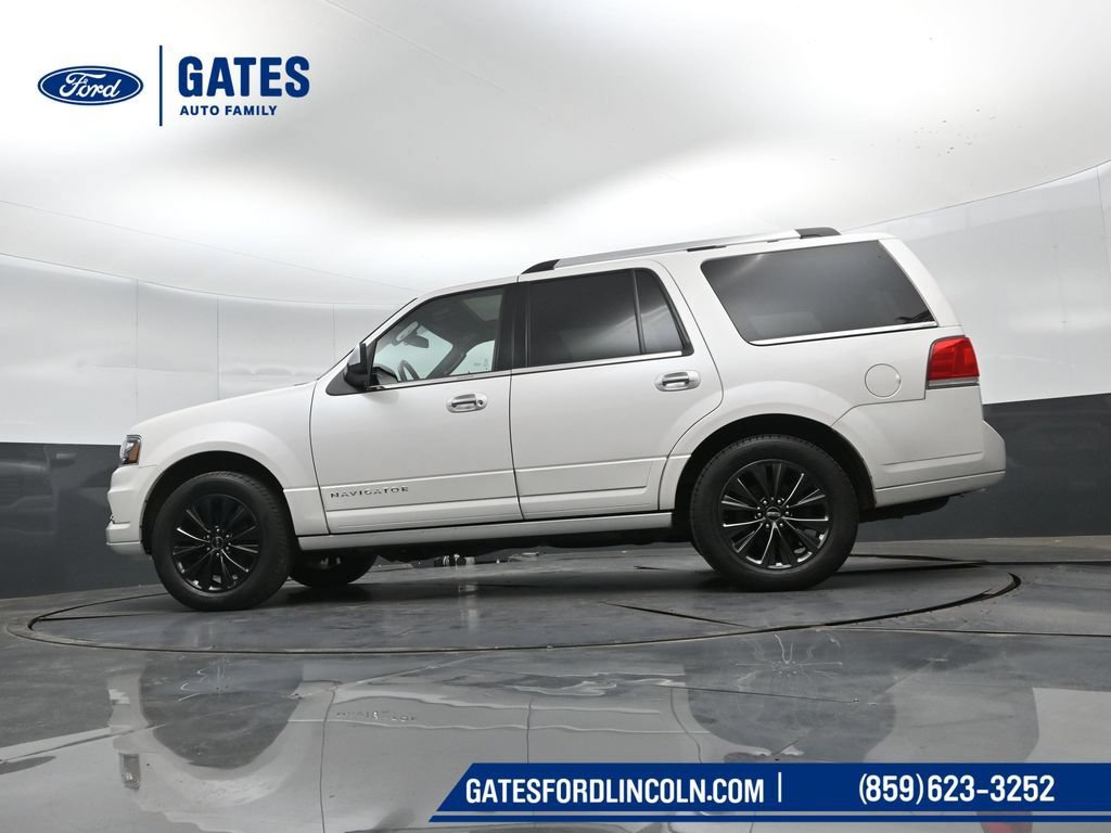 Used 2016 Lincoln Navigator Select AWD/4WD image 47