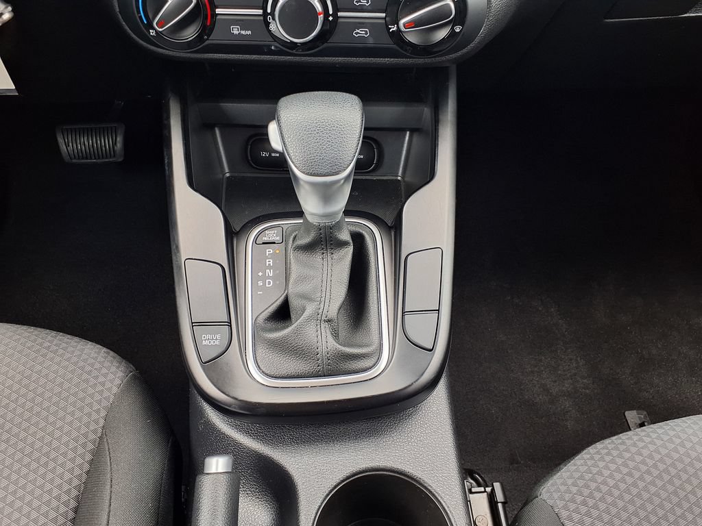Used 2025 Kia Soul LX w/ LX Technology Package FWD image 28