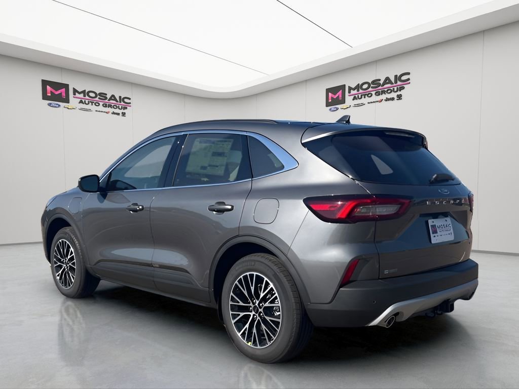 New 2025 Ford Escape SE w/ Class II Trailer Tow Package image 4