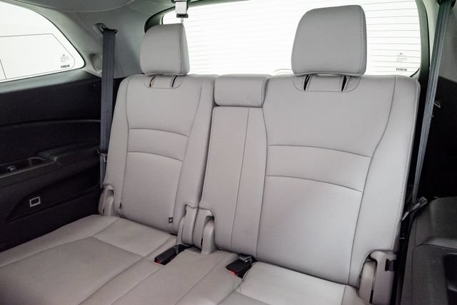 Used 2016 Honda Pilot Touring image 29
