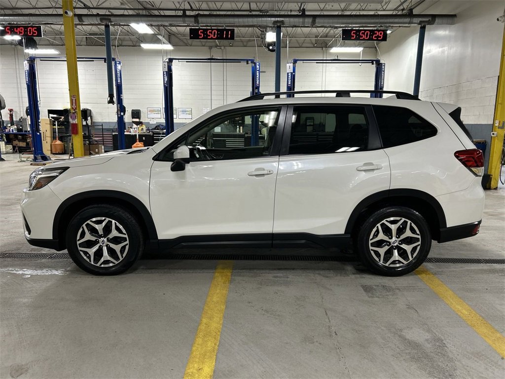 Used 2020 Subaru Forester Premium image 5