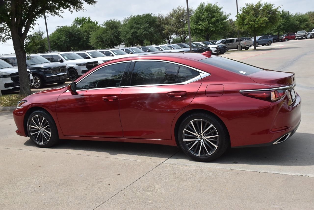 Used 2023 Lexus ES 350 w/ Premium Package FWD image 11