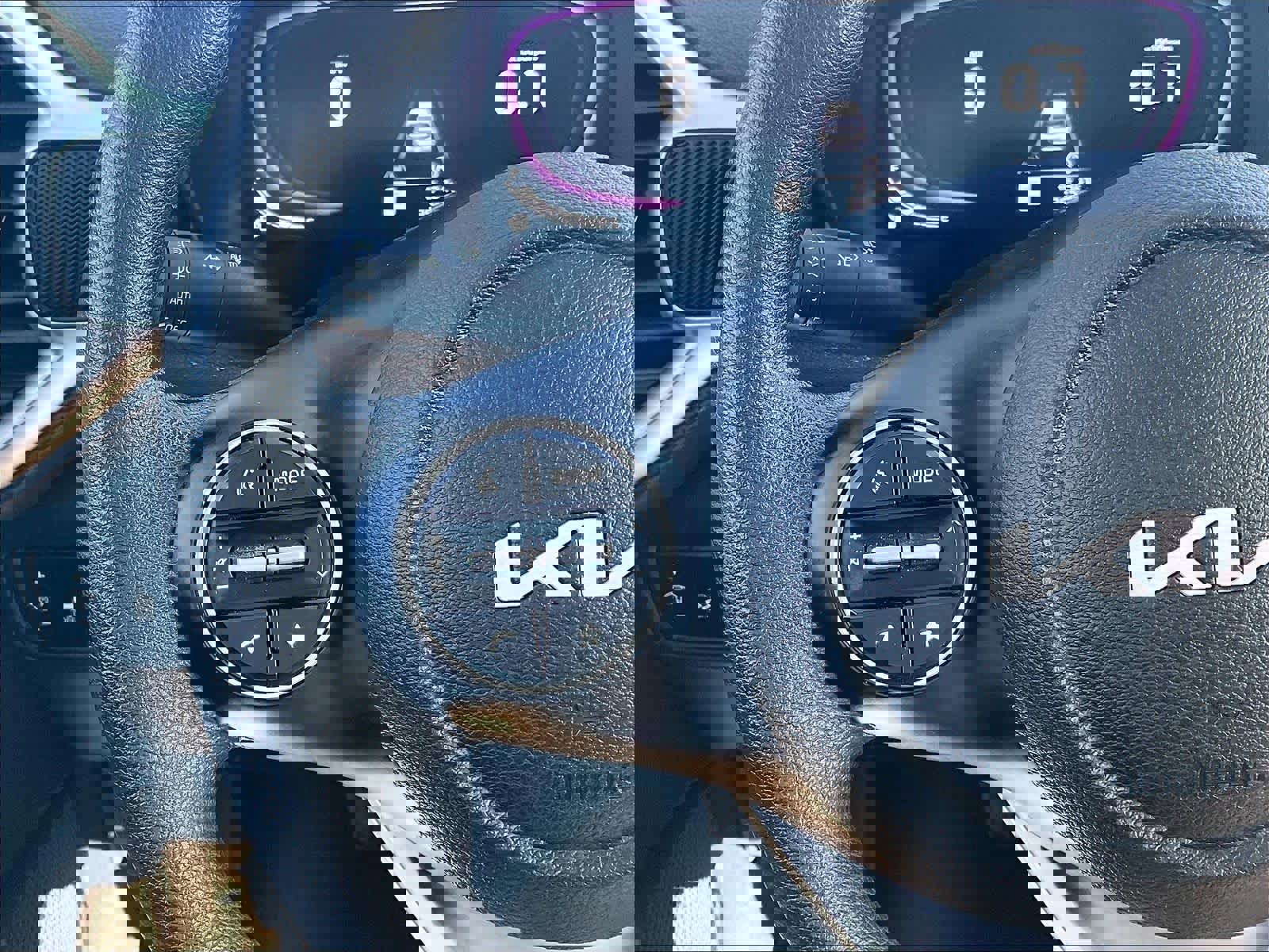 Used 2023 Kia Soul LX w/ LX Technology Package image 22