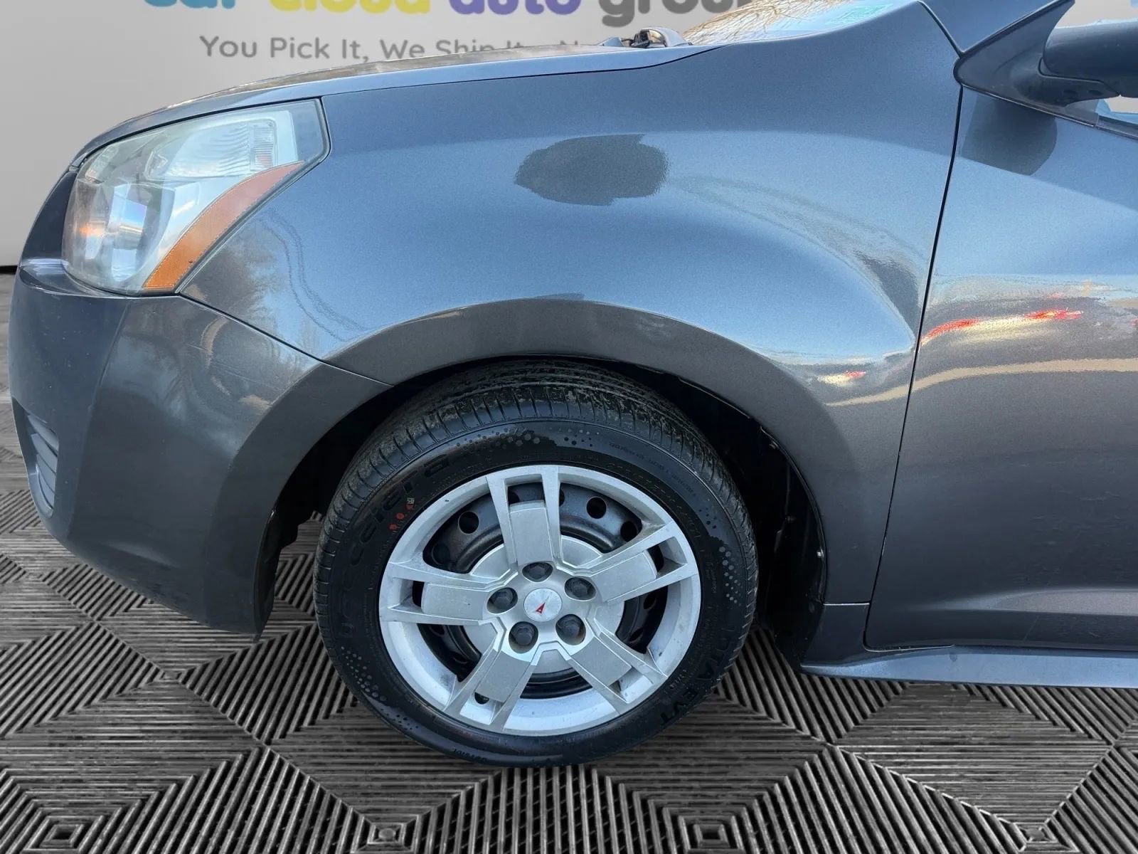 Used 2009 Pontiac Vibe w/ Preferred Package image 18