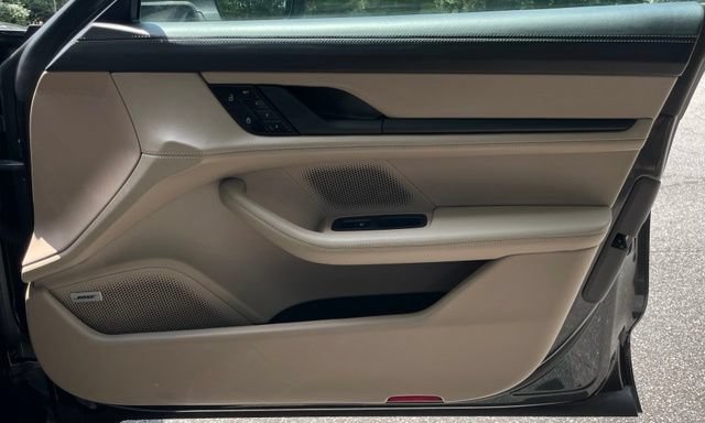 Used 2020 Porsche Taycan 4S AWD/4WD image 19