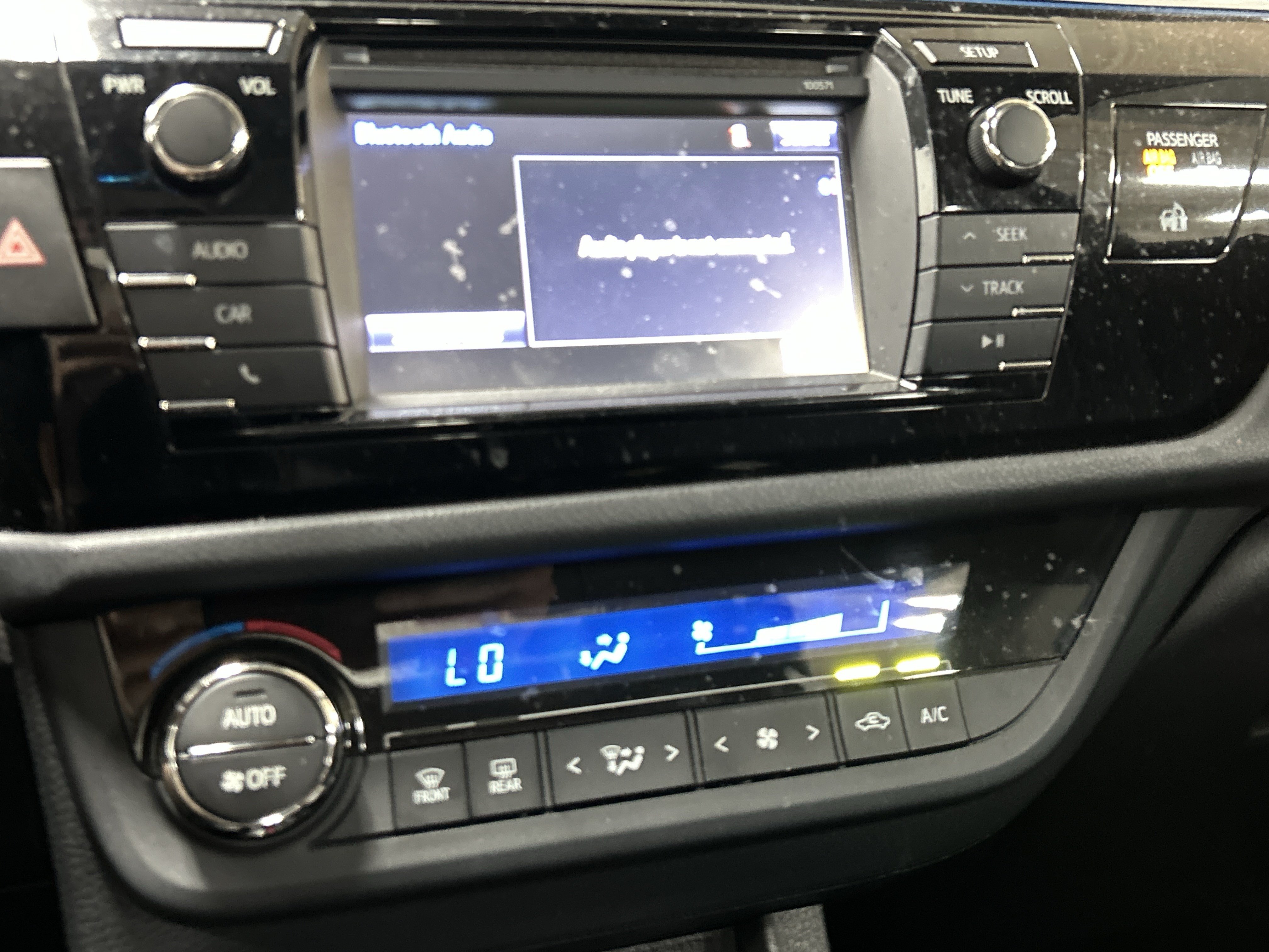 Used 2016 Toyota Corolla S FWD image 9