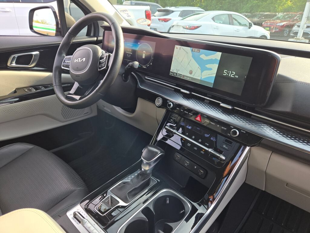 Used 2022 Kia Carnival SX Prestige FWD image 8