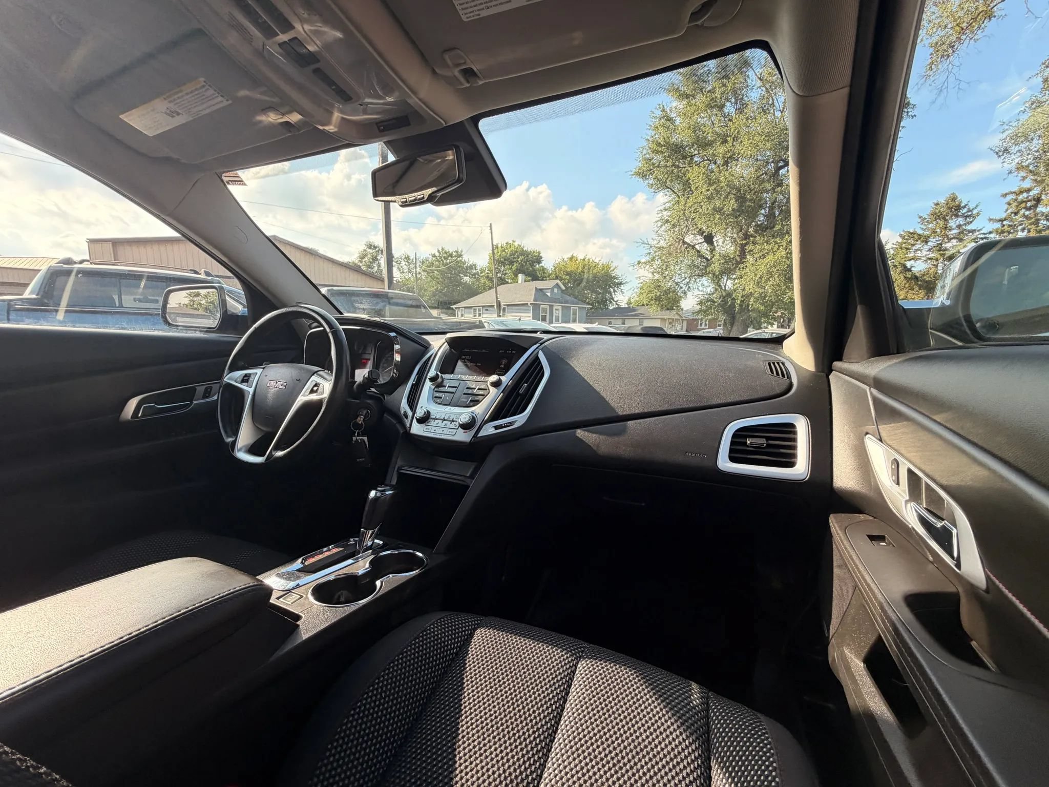 Used 2017 GMC Terrain SLE w/ Chrome Edition AWD/4WD image 30