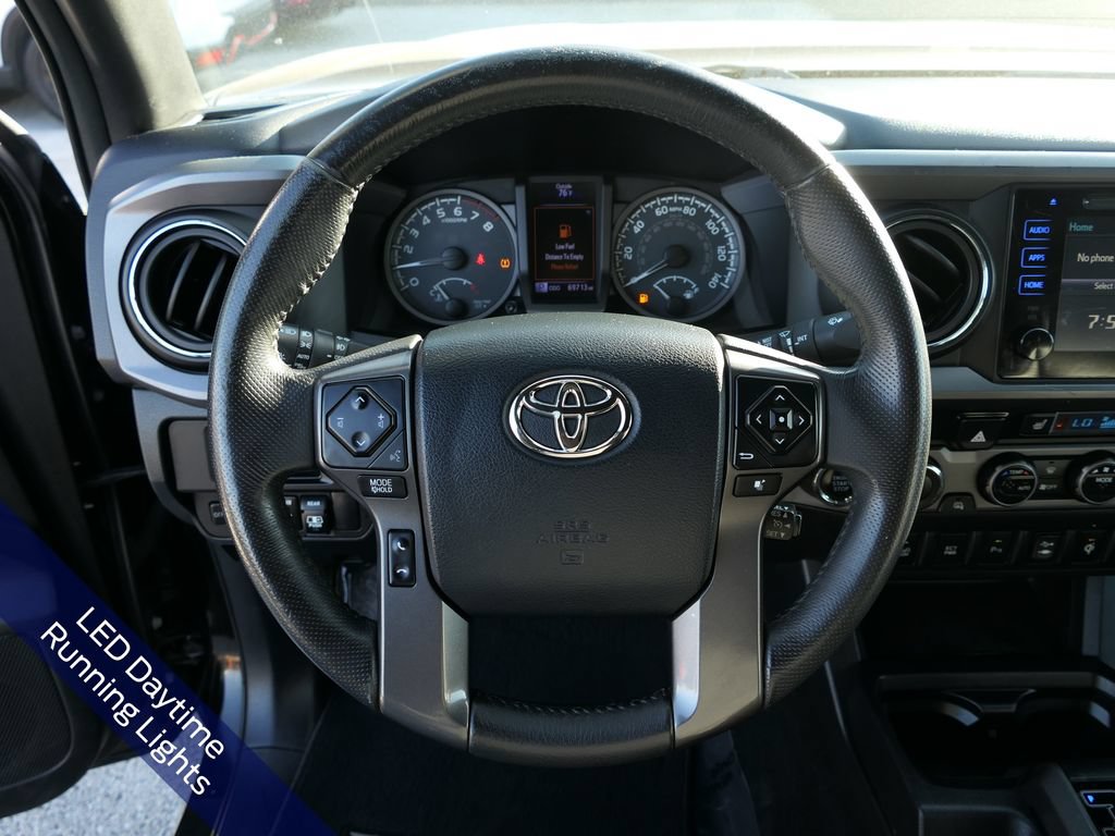Used 2017 Toyota Tacoma TRD Off-Road AWD/4WD image 19