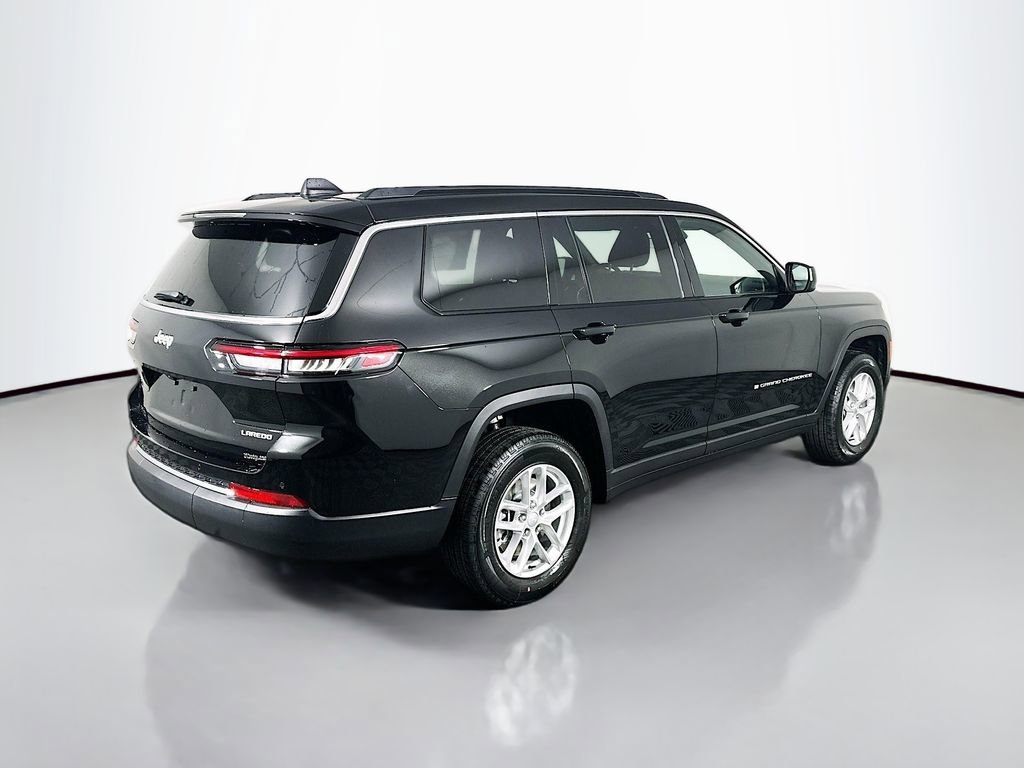 New 2026 Jeep Grand Cherokee L Laredo image 7