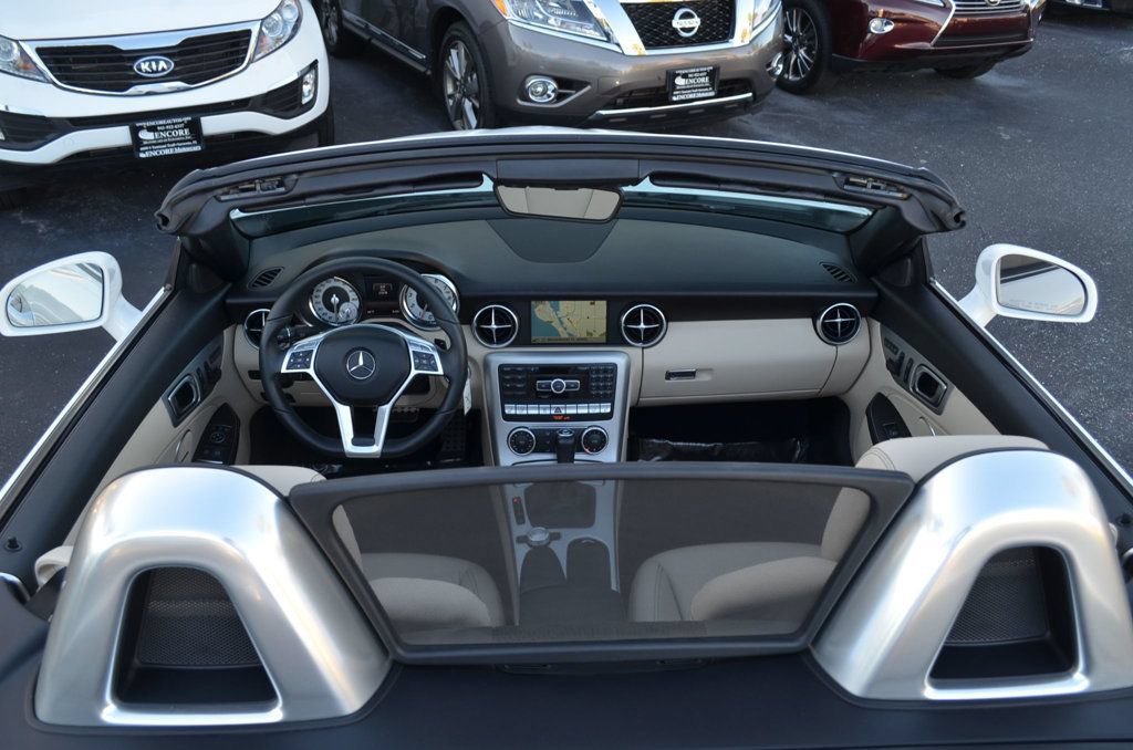 Used 2015 Mercedes-Benz SLK 250 image 46