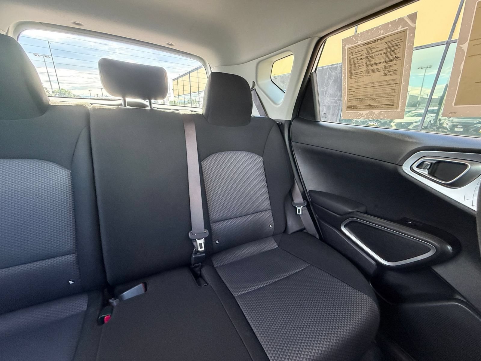 Used 2025 Kia Soul LX w/ LX Technology Package FWD image 34