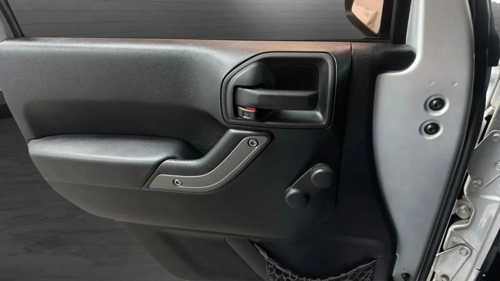Used 2012 Jeep Wrangler Sport AWD/4WD image 16