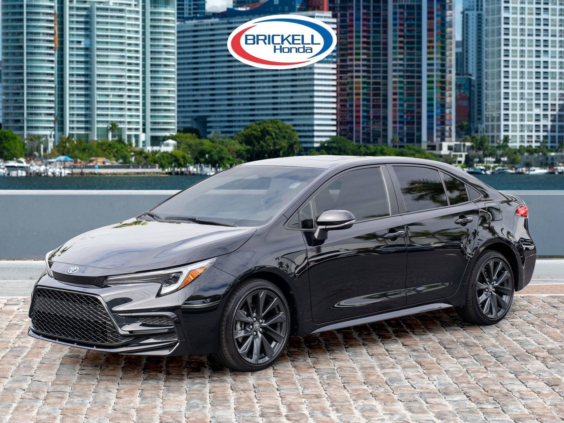 Used 2025 Toyota Corolla SE w/ SE Premium Package image 1