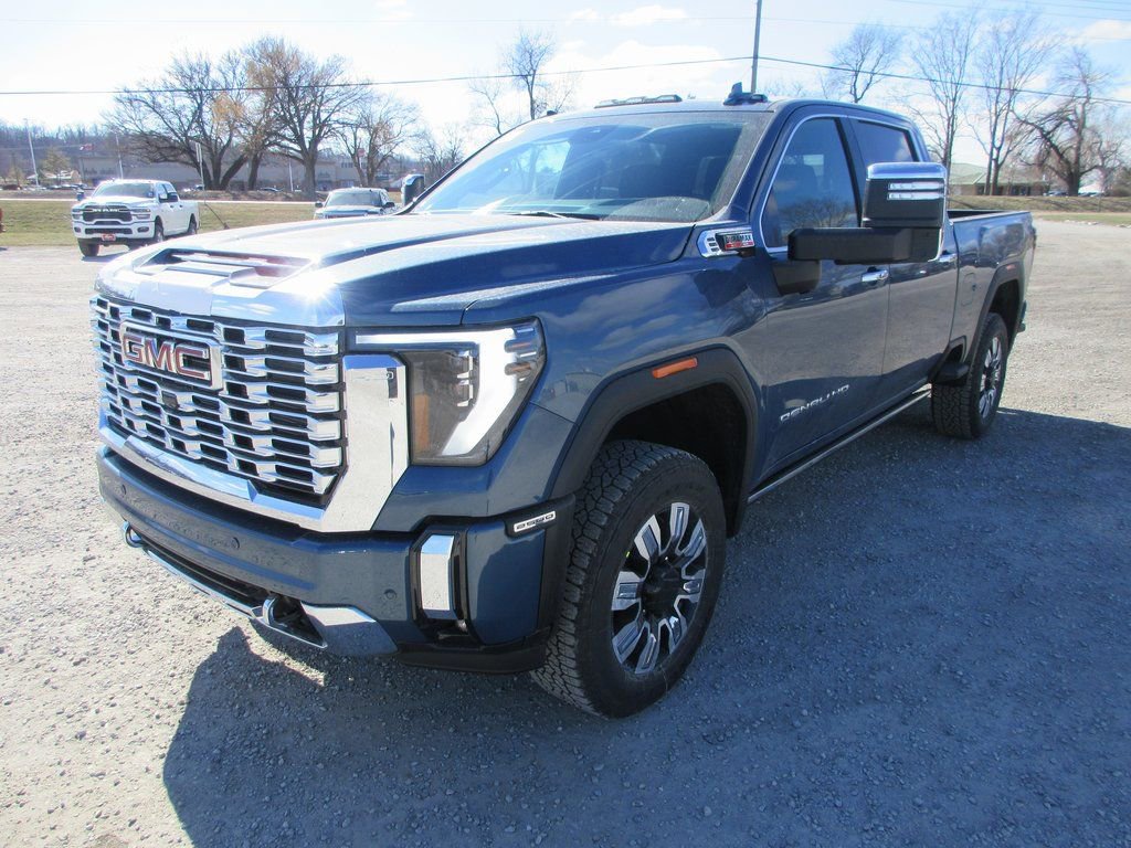 New 2026 GMC Sierra 2500 Denali w/ Denali Reserve Package image 11