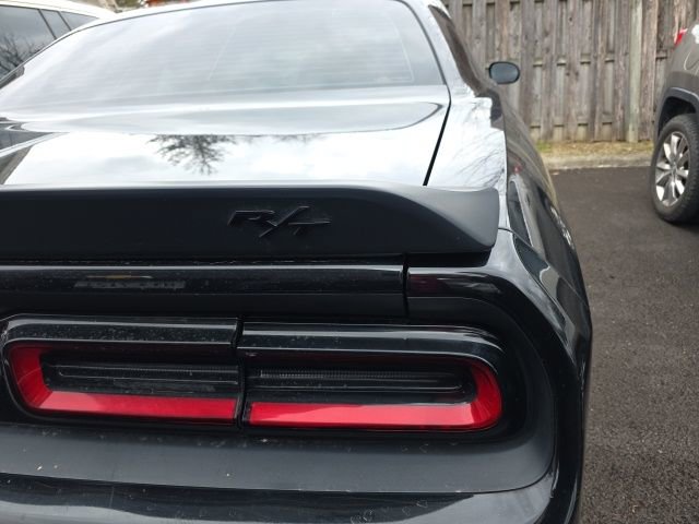 Used 2018 Dodge Challenger R/T w/ Driver Convenience Group image 7