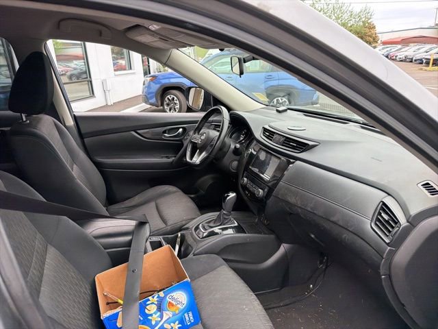Used 2017 Nissan Rogue SV AWD/4WD image 9