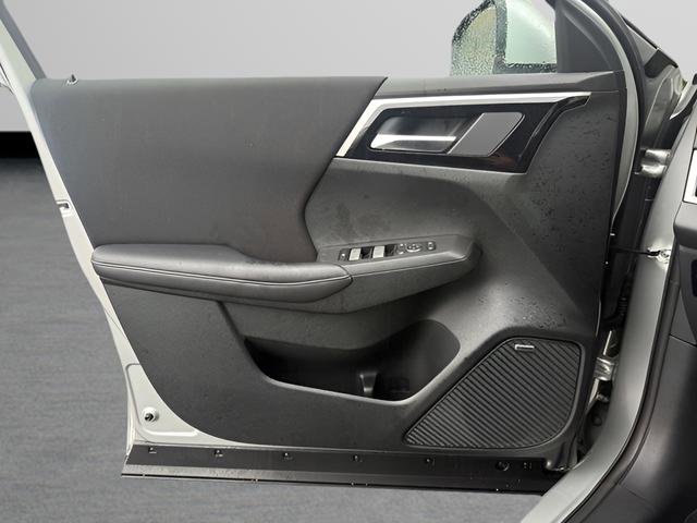 New 2026 Mitsubishi Outlander ES image 10