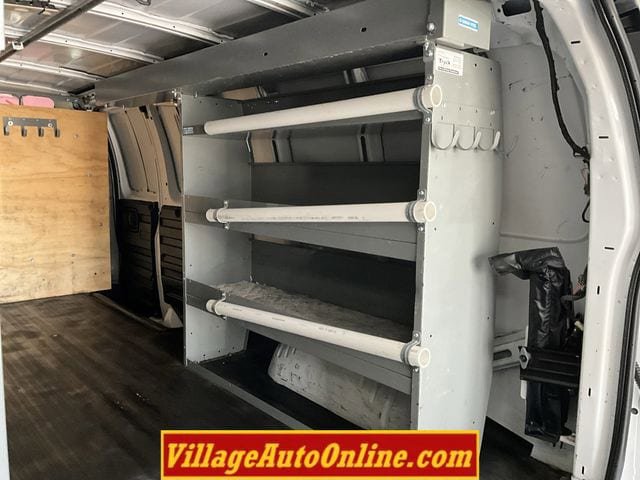Used 2017 Chevrolet Express 2500 Extended RWD image 26
