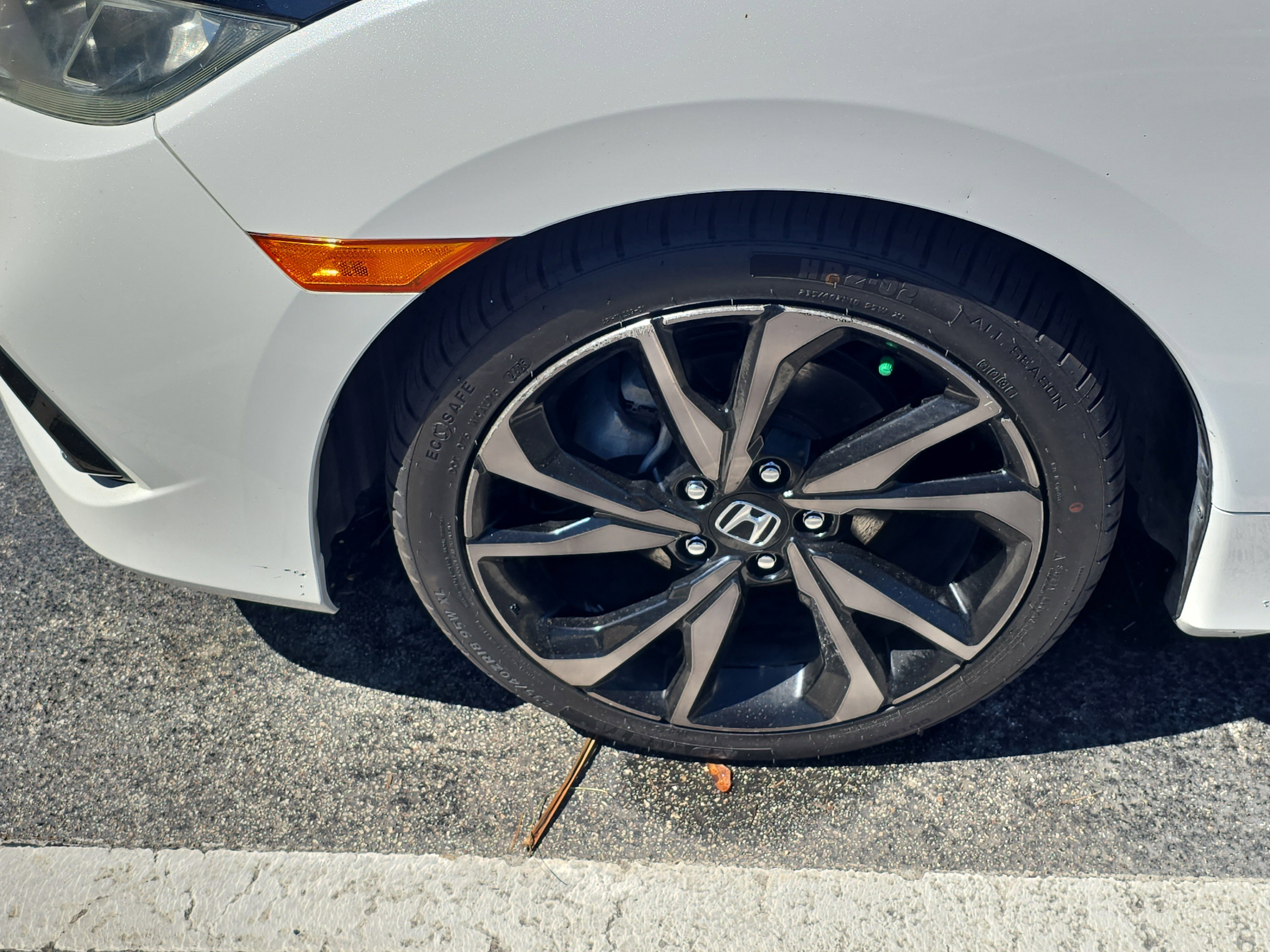 Used 2019 Honda Civic Sport image 6