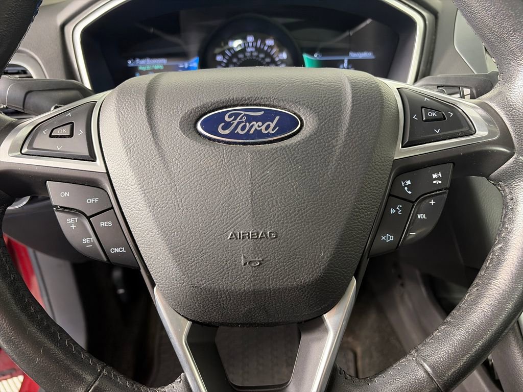 Used 2015 Ford Fusion Titanium AWD/4WD image 16