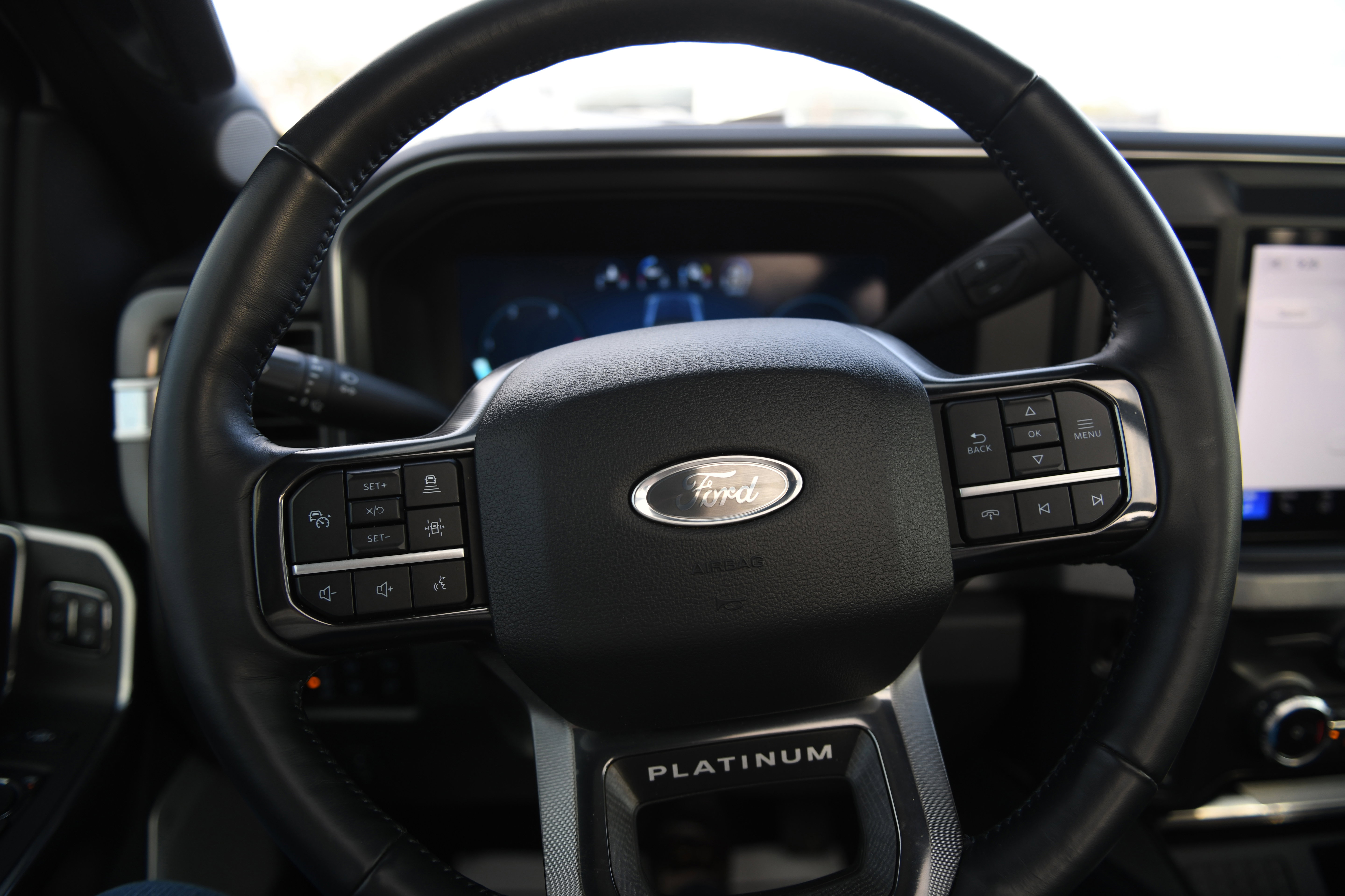 Used 2025 Ford F250 Platinum w/ Tremor Off-Road Package image 36