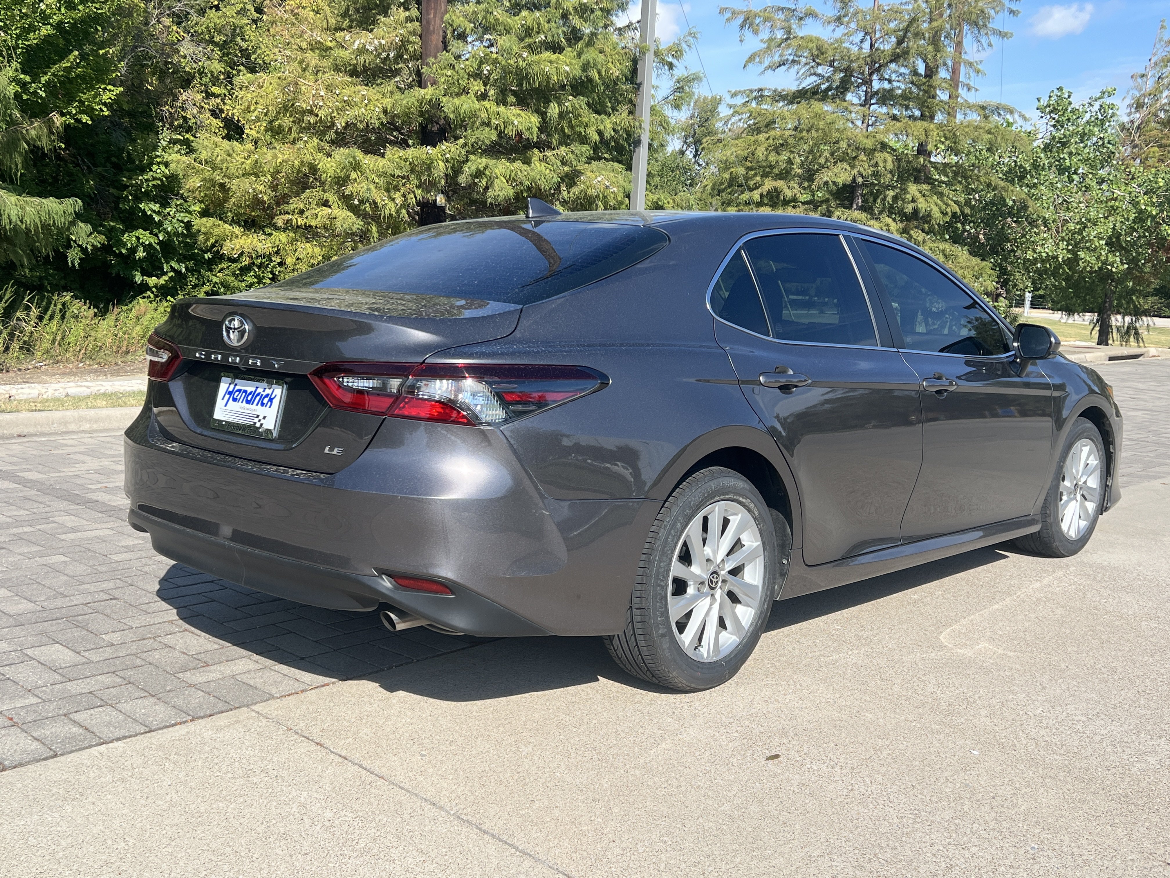 Used 2024 Toyota Camry LE FWD image 9