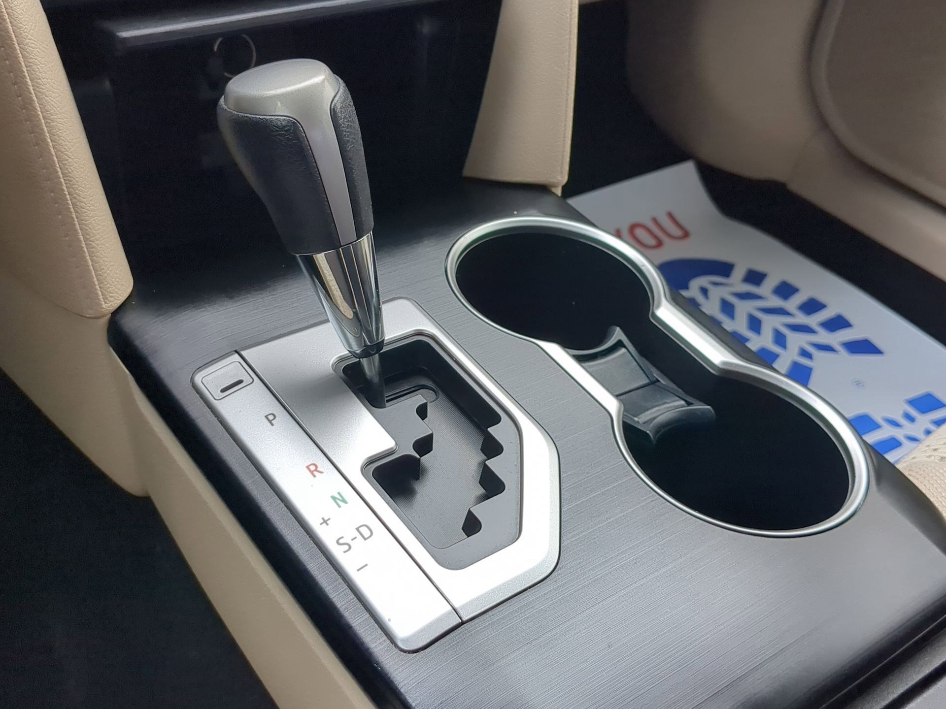 Used 2013 Toyota Camry LE image 23