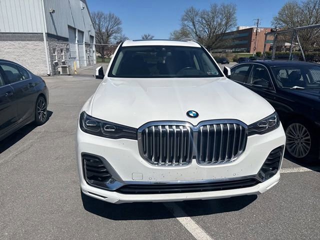 Used 2020 BMW X7 xDrive40i w/ Executive Package image 4