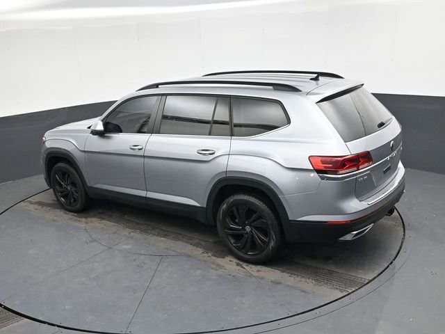 Used 2022 Volkswagen Atlas SE w/ Black Wheel Package image 23