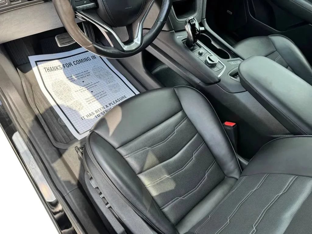 Used 2024 Cadillac XT6 Sport w/ Platinum Package AWD/4WD image 10
