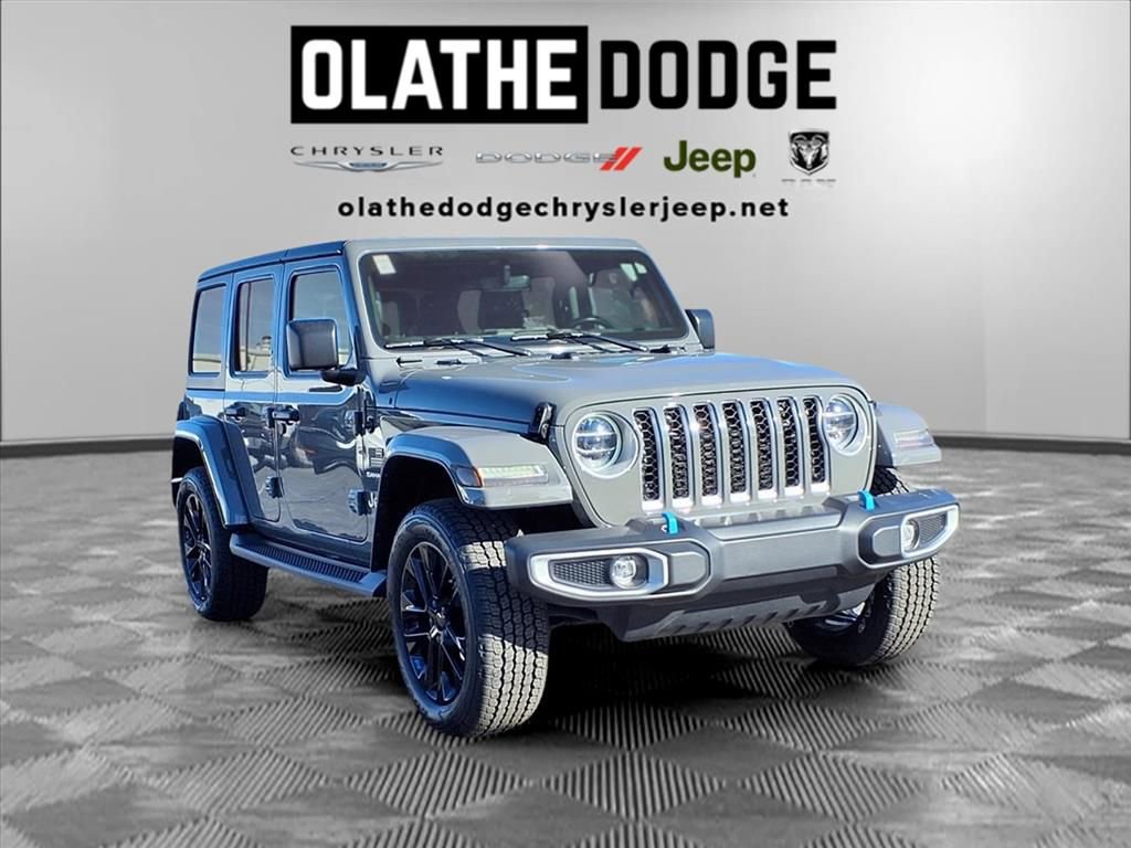 Used 2022 Jeep Wrangler Unlimited Sahara image 30