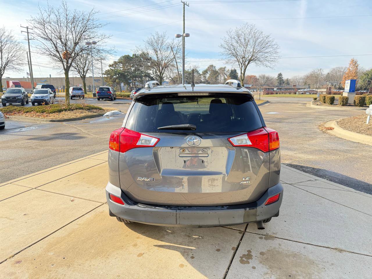 Used 2015 Toyota RAV4 LE image 6