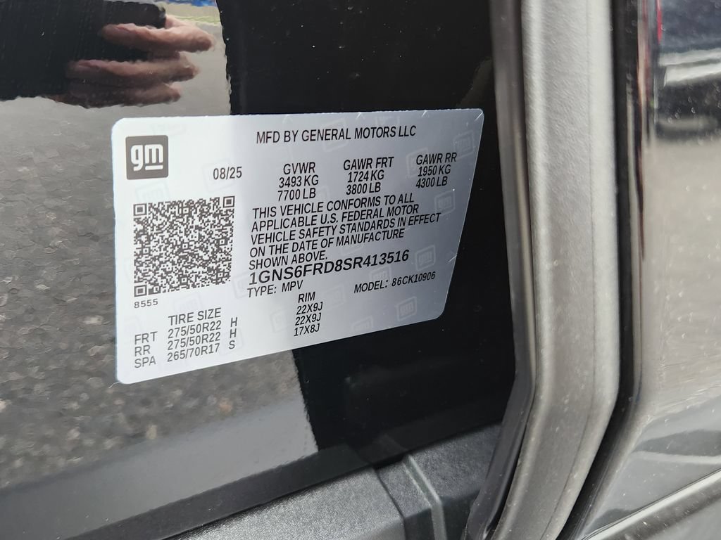 New 2025 Chevrolet Suburban Premier w/ Sun And Tow Package AWD/4WD image 24
