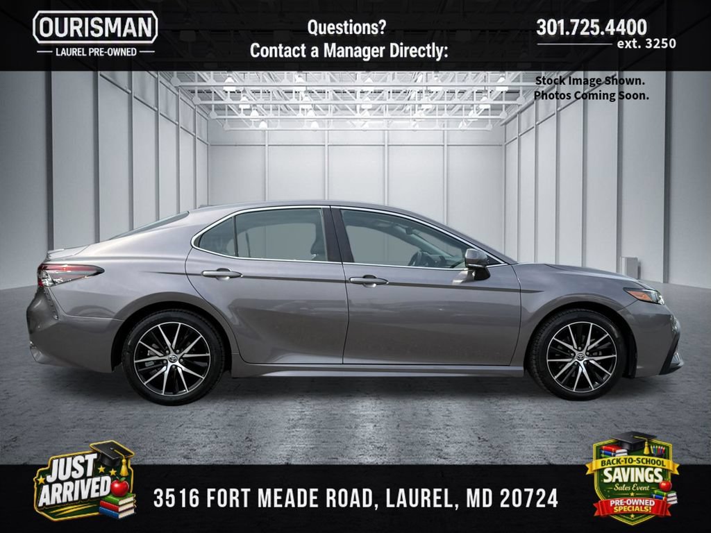 Used 2022 Toyota Camry SE FWD image 7