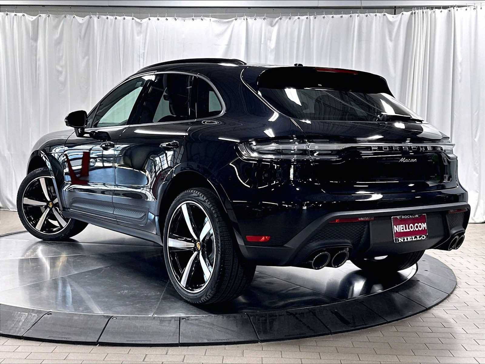New 2026 Porsche Macan AWD/4WD image 3