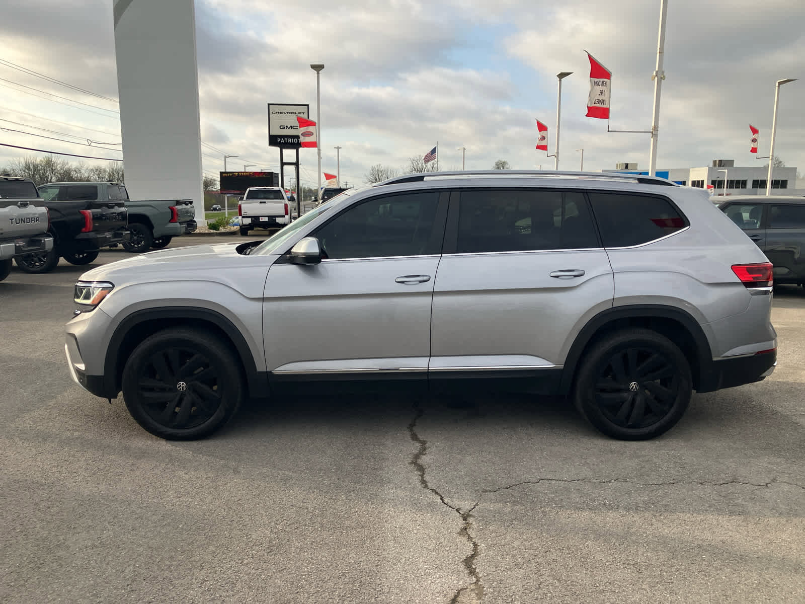 Used 2021 Volkswagen Atlas SEL image 4