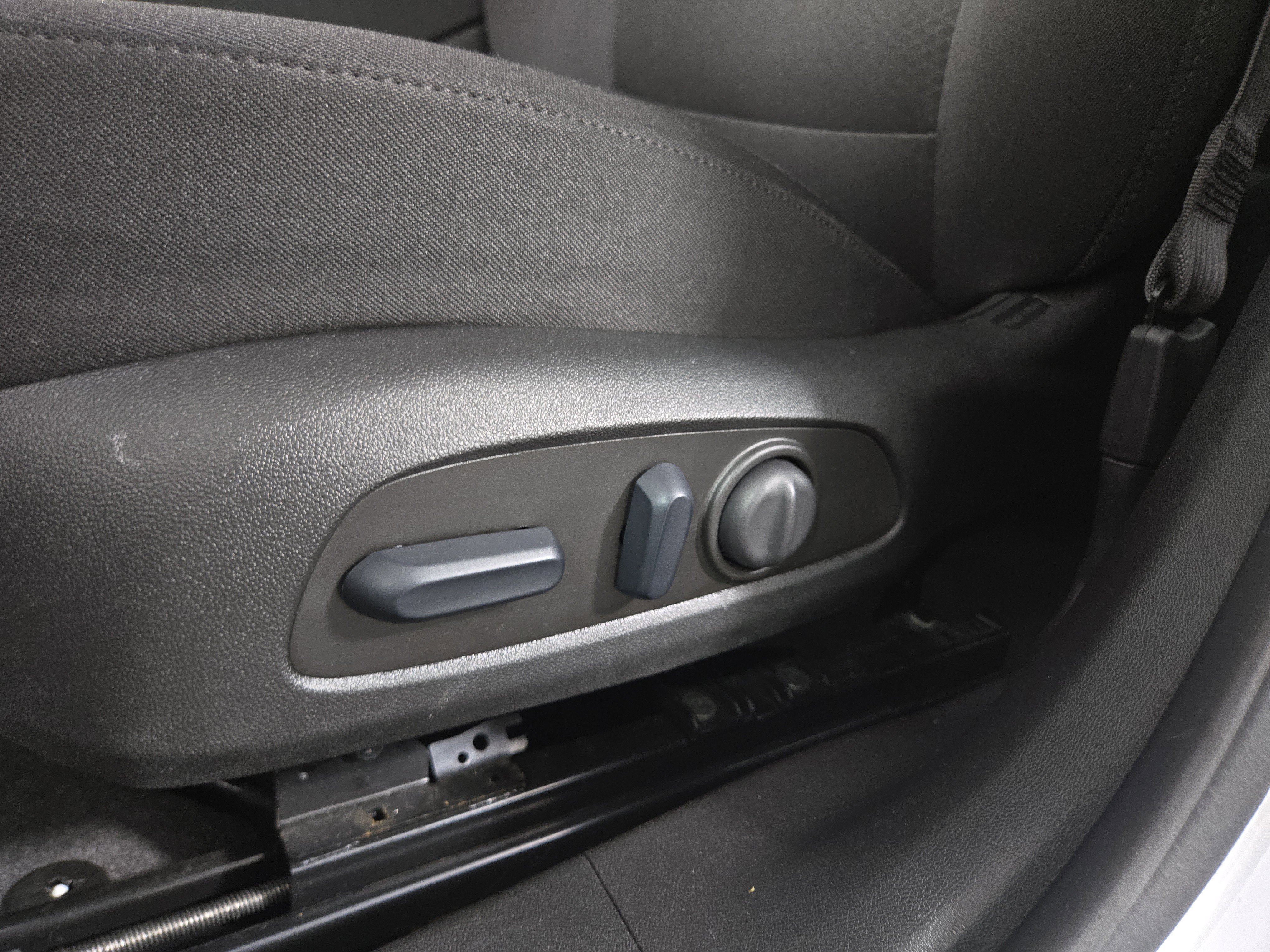 Used 2024 Chevrolet Malibu LT image 31