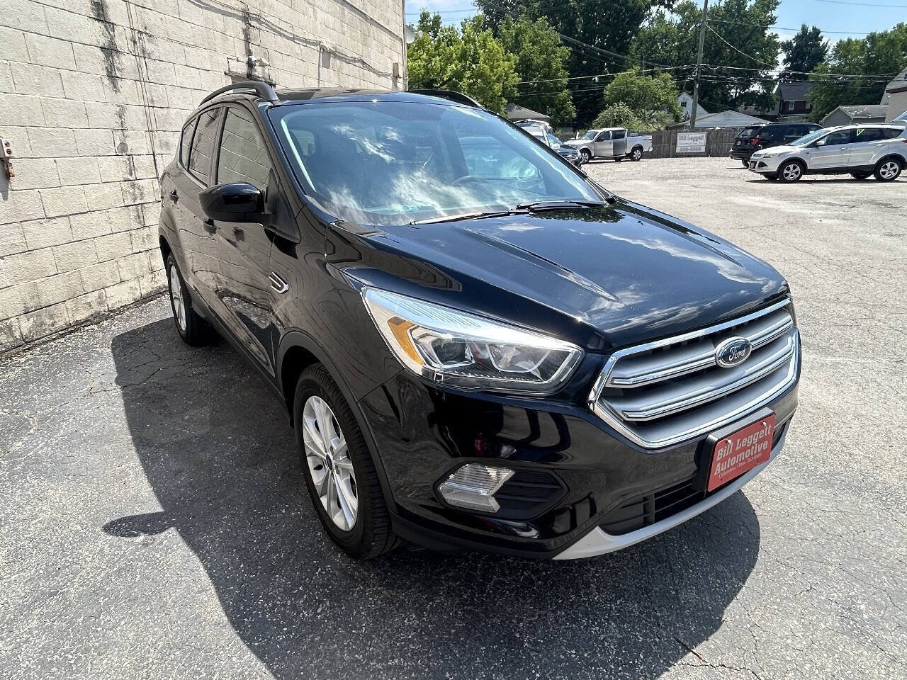 Used 2017 Ford Escape SE w/ Equipment Group 201A FWD image 13