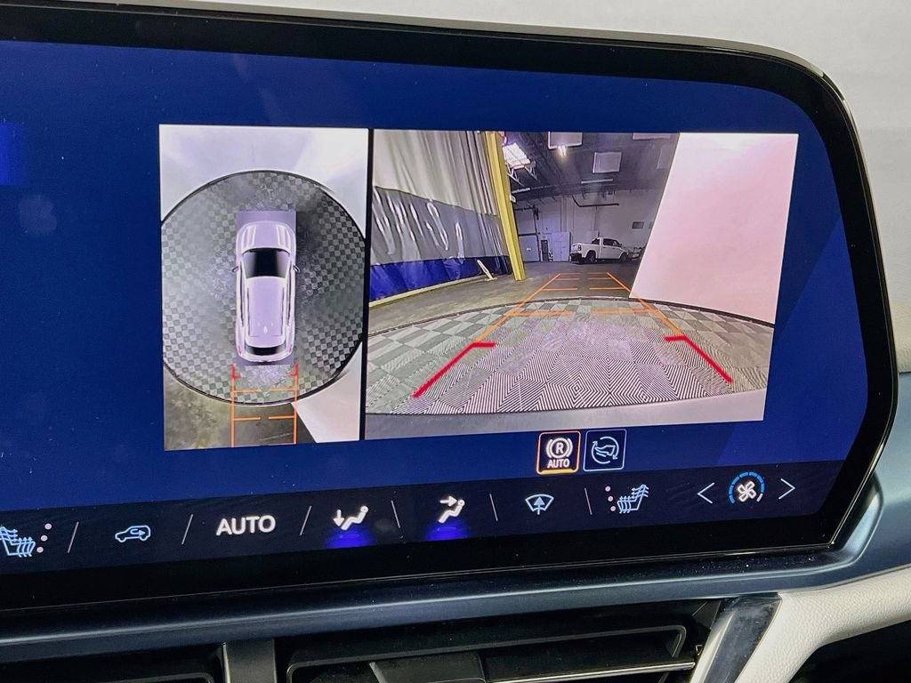 New 2026 Chevrolet Equinox EV LT FWD image 14