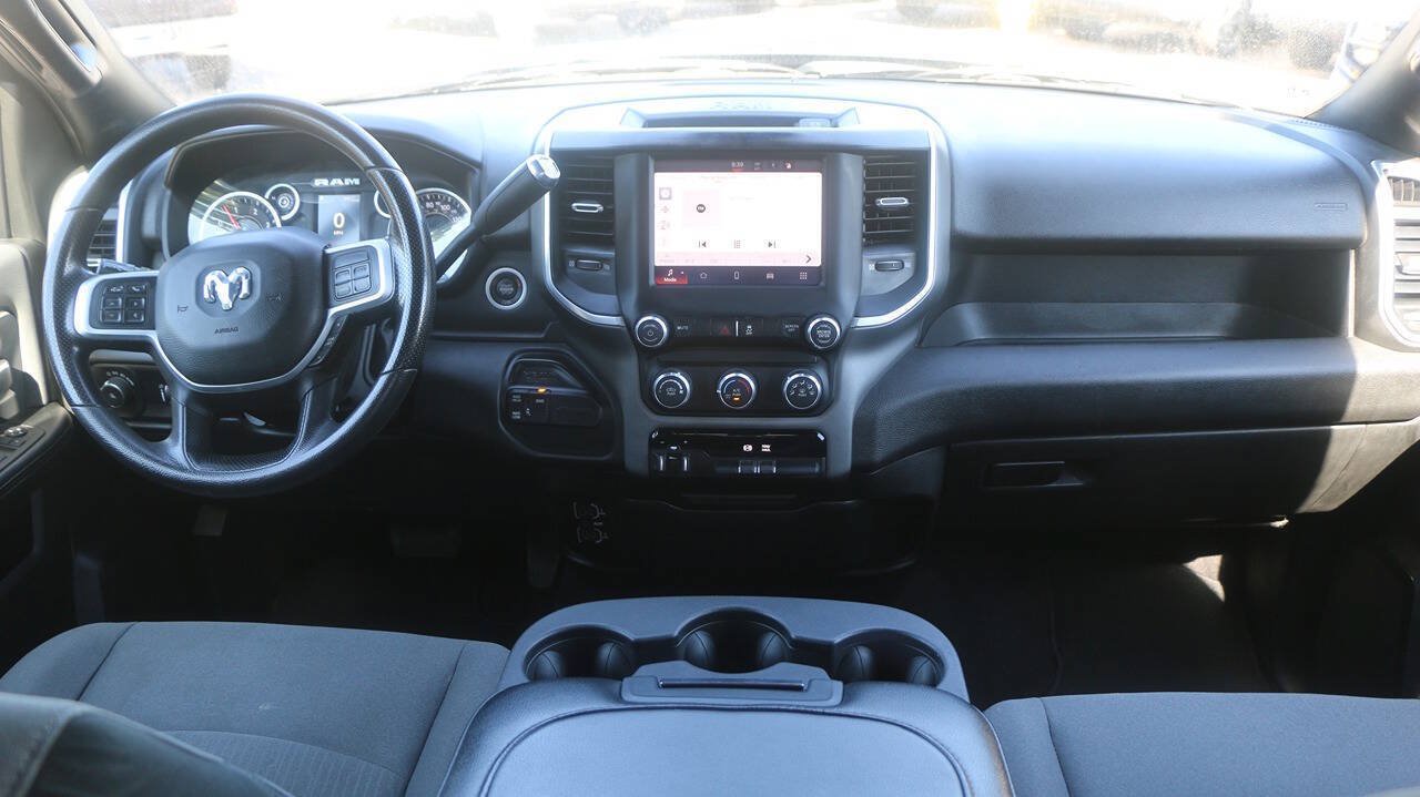 Used 2022 RAM 3500 Big Horn AWD/4WD image 17