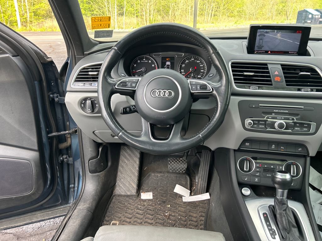Used 2018 Audi Q3 2.0T Premium w/ Convenience Package AWD/4WD image 21