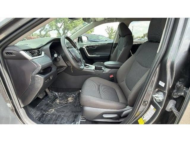 Certified 2025 Toyota RAV4 LE AWD/4WD image 16
