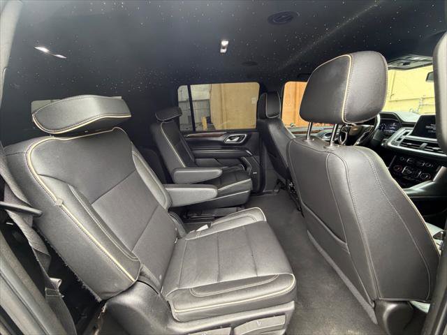 Used 2022 Chevrolet Suburban Premier AWD/4WD image 16